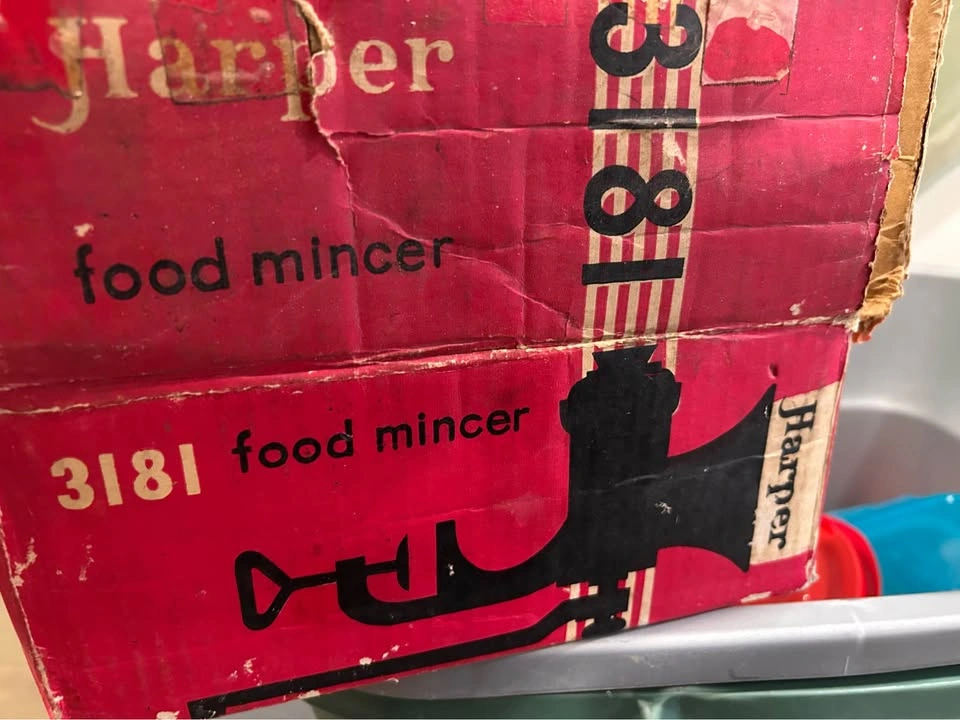 Vintage Harper Food Mincer - photo 2