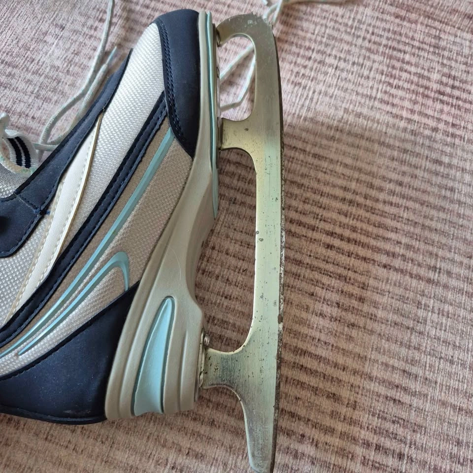 Softec Women's Skates - Size 8 - photo 2