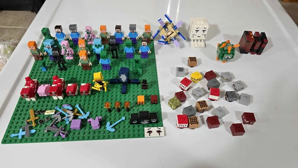 Lego minecraft lot