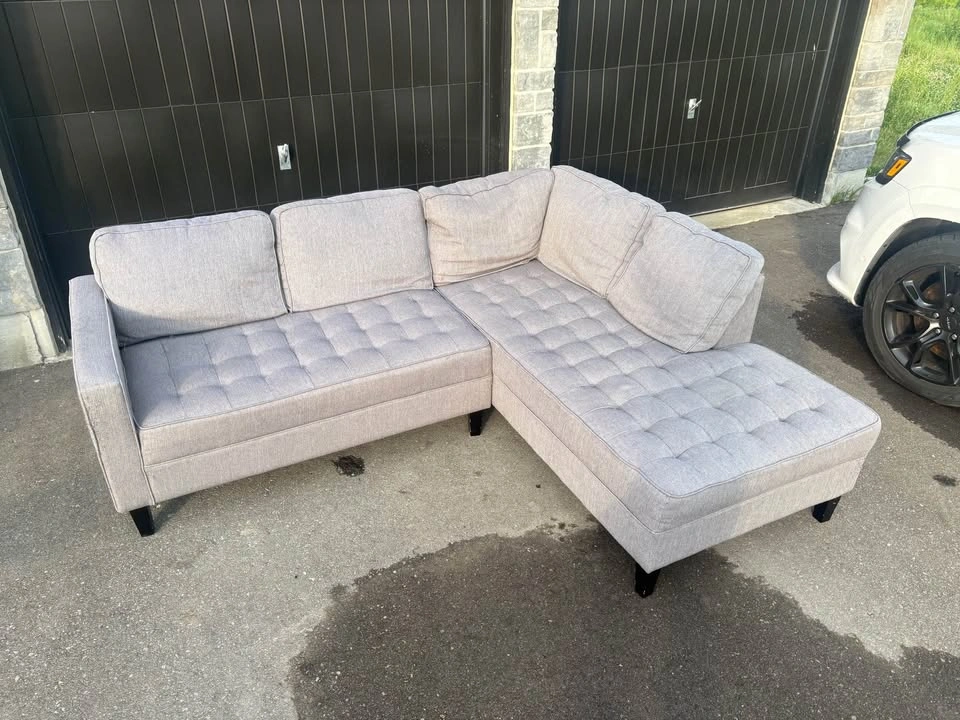 Large Grey Sectional Sofa with Chaise - Free Delivery - photo 3
