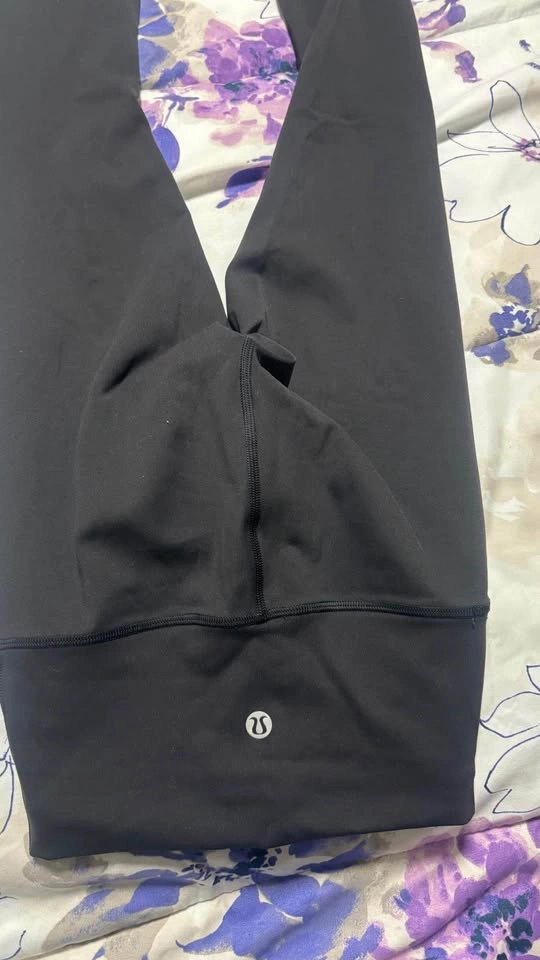 Lululemon leggings - photo 2