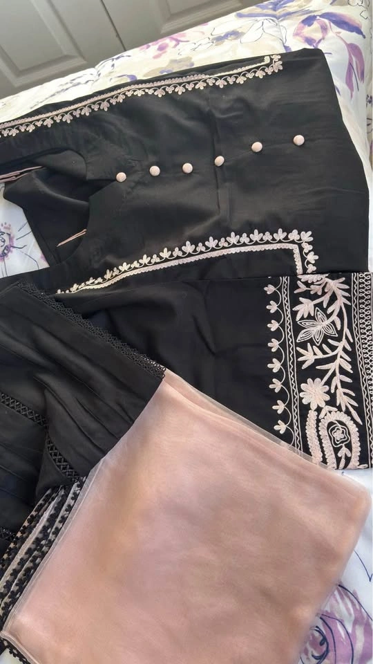 Designer suits (karwa chauth special collection) - photo 3