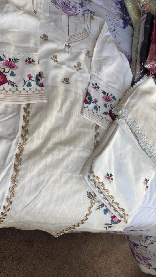 Designer suits (karwa chauth special collection) - photo 5