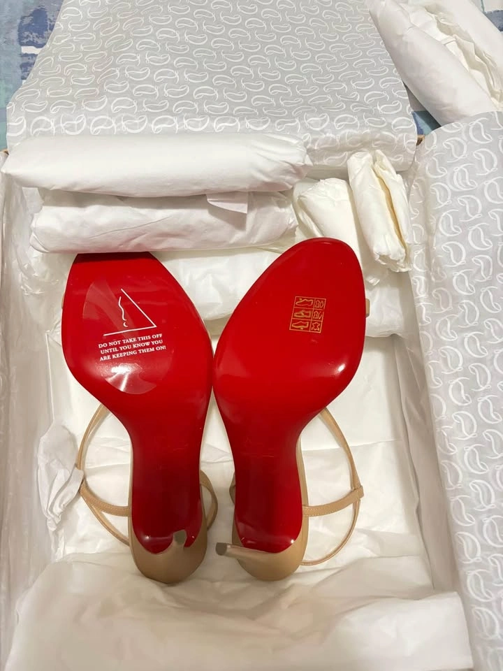 Christian Louboutin Rosalie Heels - photo 5