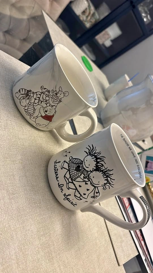 Set of 2 Cute Ceramic Mugs – brand new