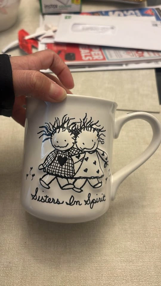 Set of 2 Cute Ceramic Mugs – brand new - photo 3