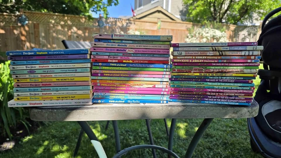 Vintage Full House and Mary-Kate and Ashley Books