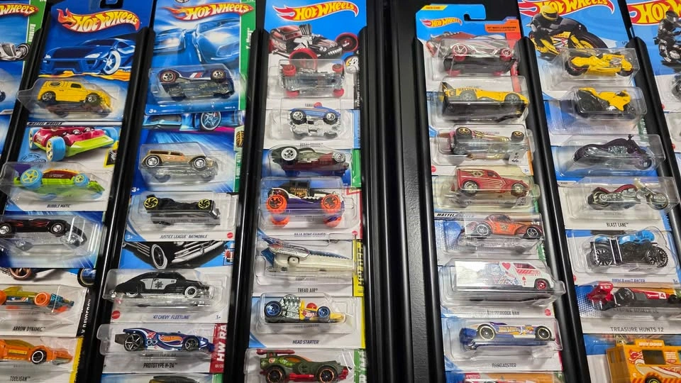 Hot wheels treasure hunt lot - photo 5