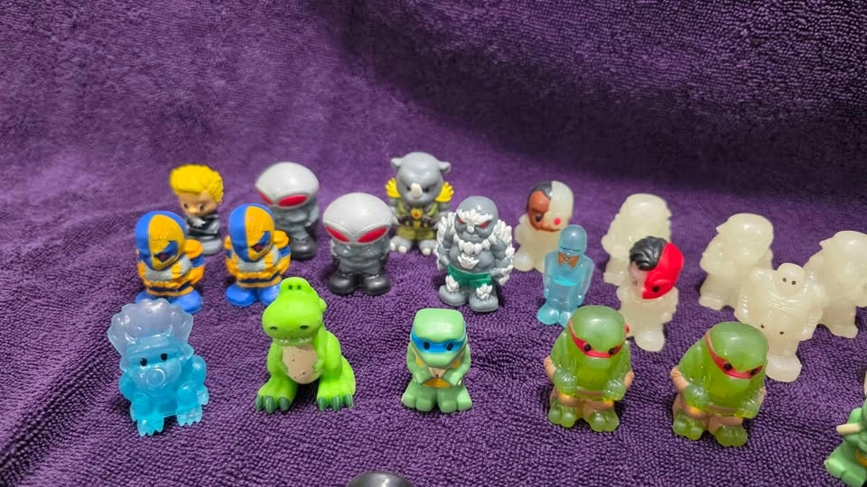 Ooshies pencil toppers - photo 2