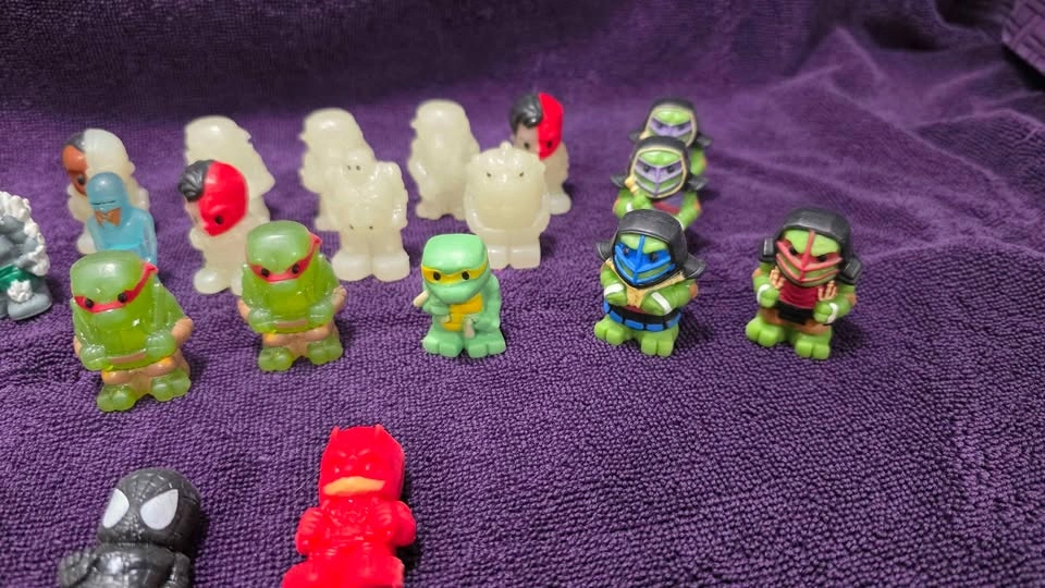Ooshies pencil toppers - photo 3
