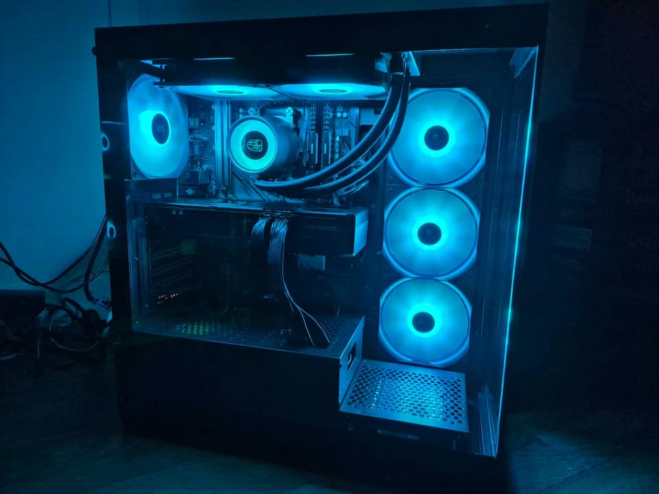 Gaming PC Ryzen 7 5800x, RX 9070, 32 GB DDR4 - photo 2