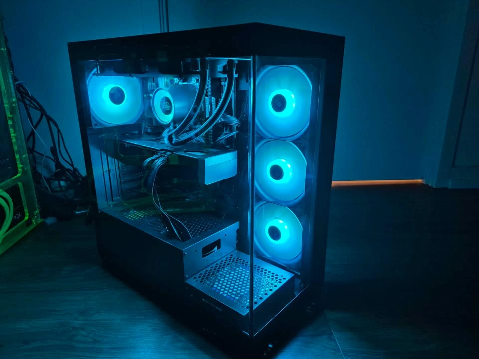 Gaming PC Ryzen 7 5800x, RX 9070, 32 GB DDR4 - photo 4