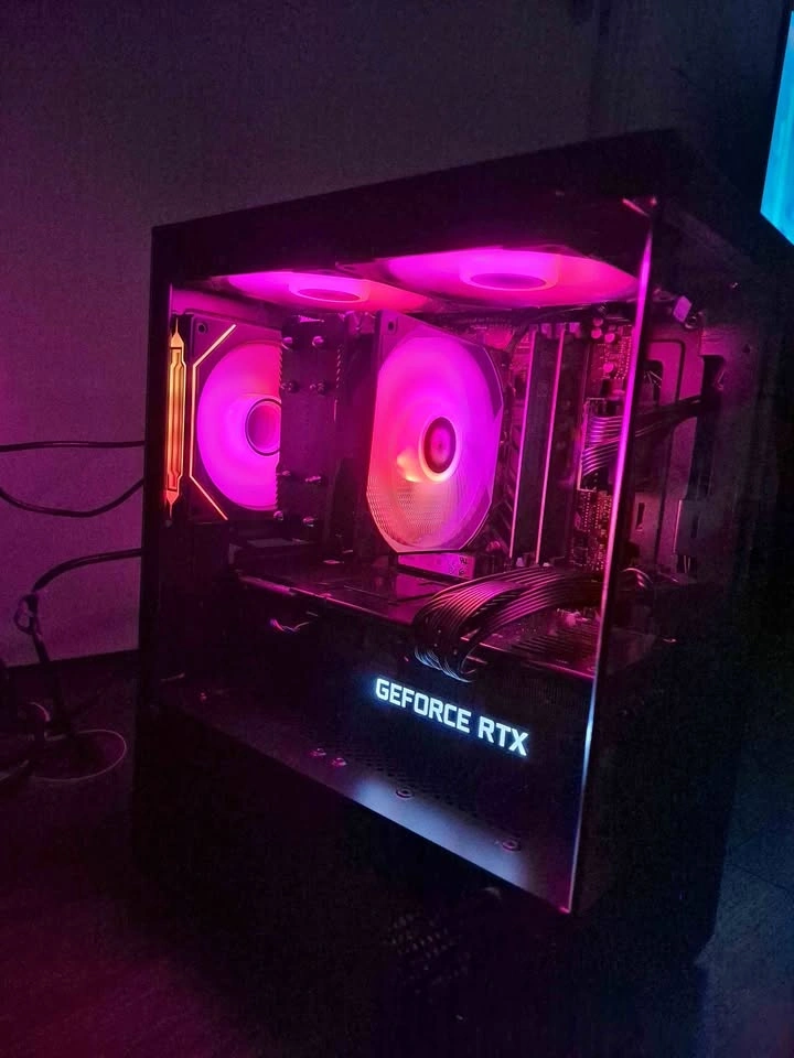 High-End gaming PC, RTX 3080, Ryzen 7, 32 GB of RAM, 1.5 TB