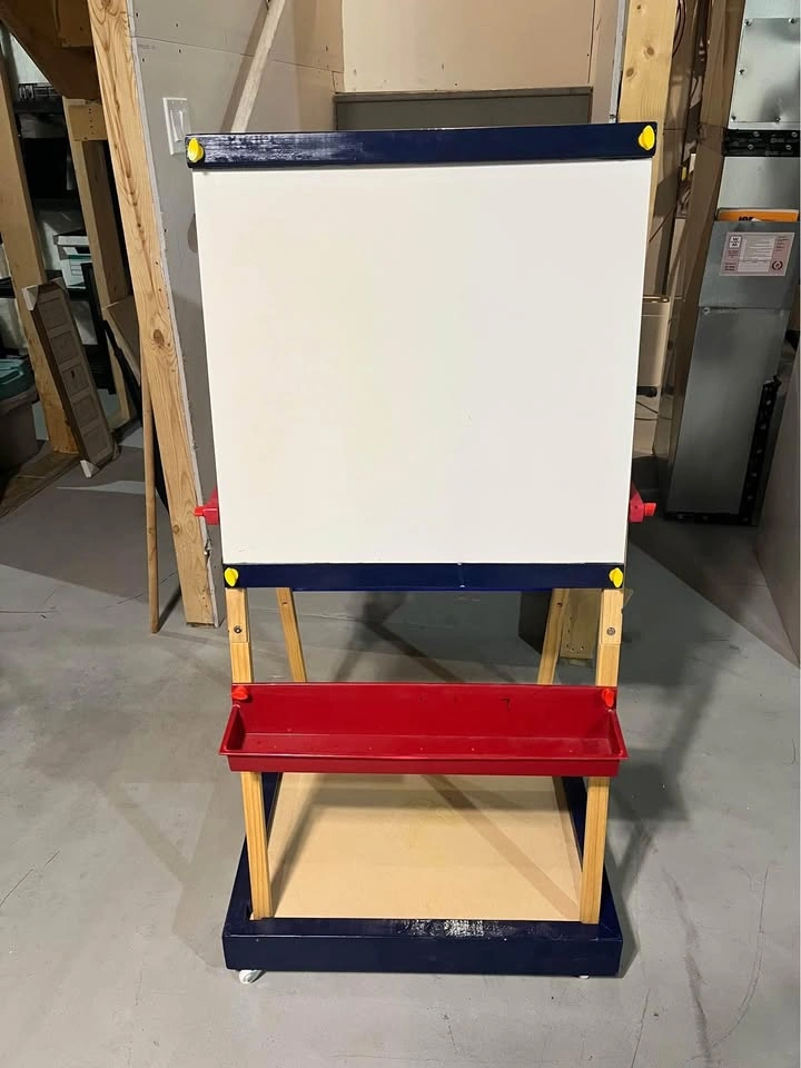 Chalk and Dry Erase Easel - photo 2