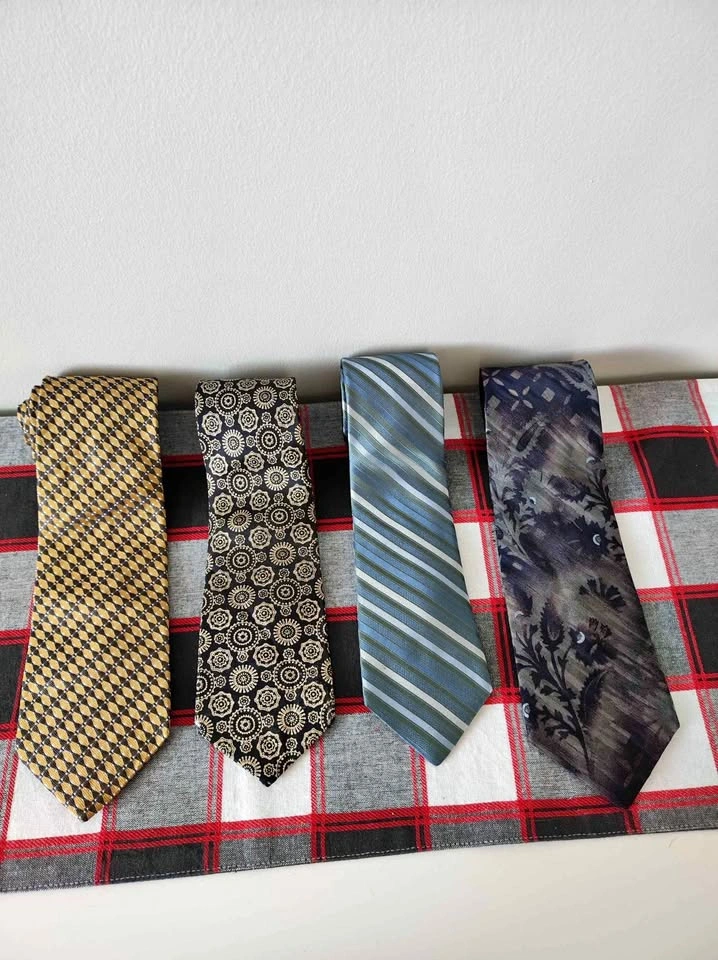 4 Men's Ties - Calvin Klein, Stefano Conti, Tiziano, Cricketeer