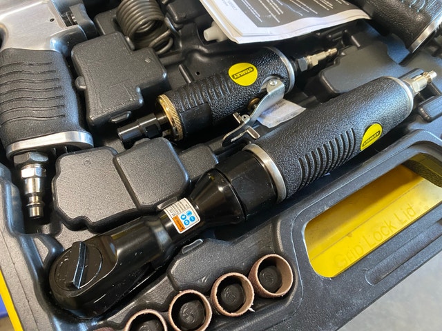 Stanley 67 piece air tool set brand new - photo 2
