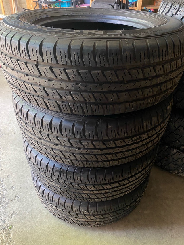 275/65R18 116T 18" tires - photo 2
