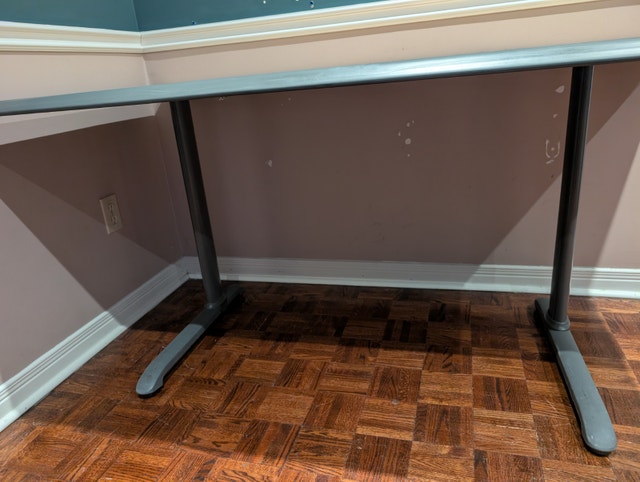 60” x 30” Haworth Table, Free delivery - photo 4