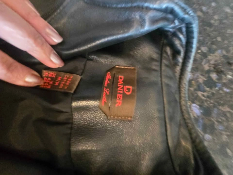 Danier leather jacket - photo 2