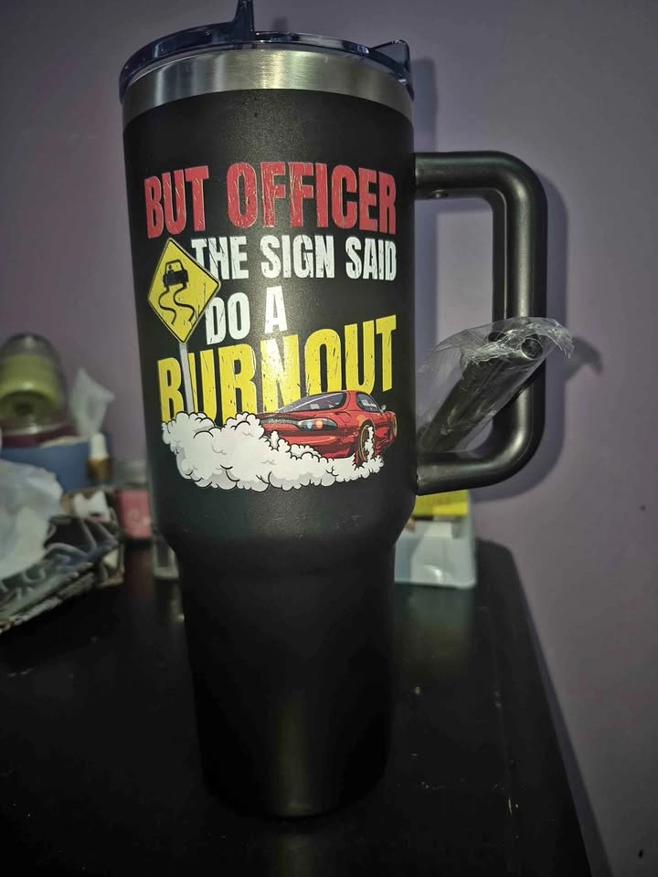 Big travel cup (NEVER USED!)