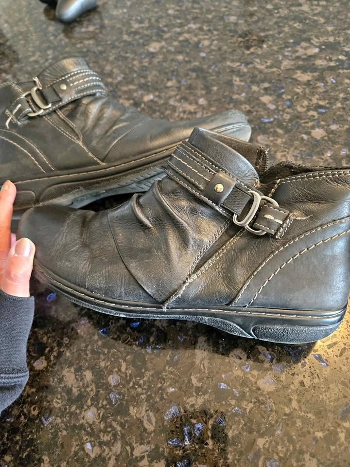 Leather booties
