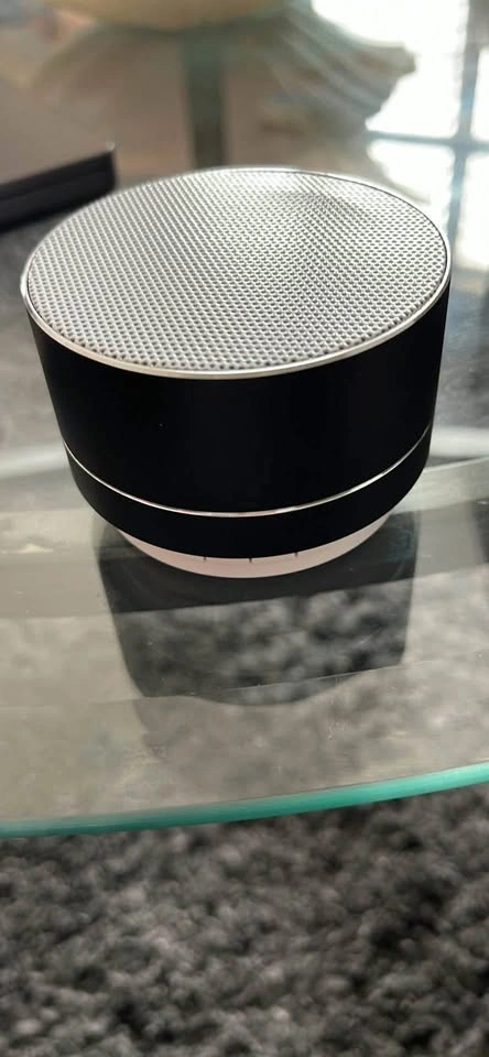 Mini Bluetooth speaker - photo 2