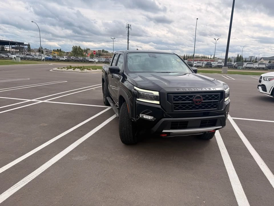 2023 Nissan Frontier Crew Cab - photo 2
