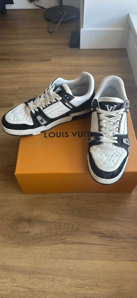 LV sneakers - photo 3