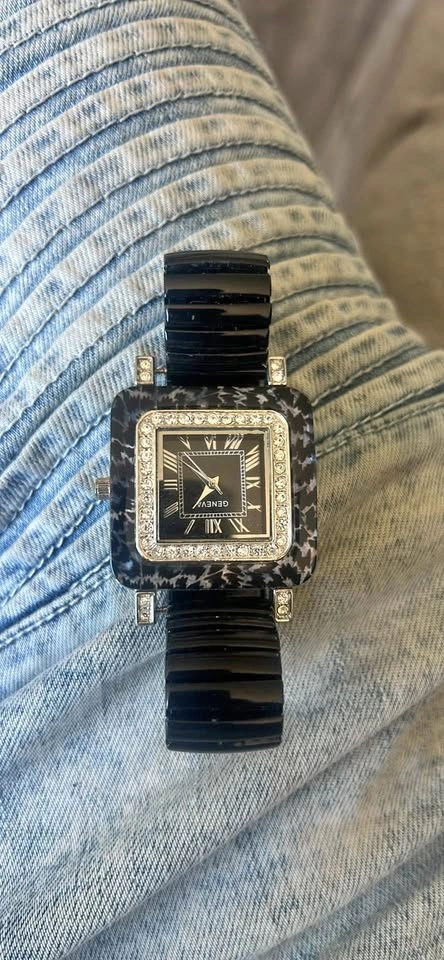 Fashion watch for sale
