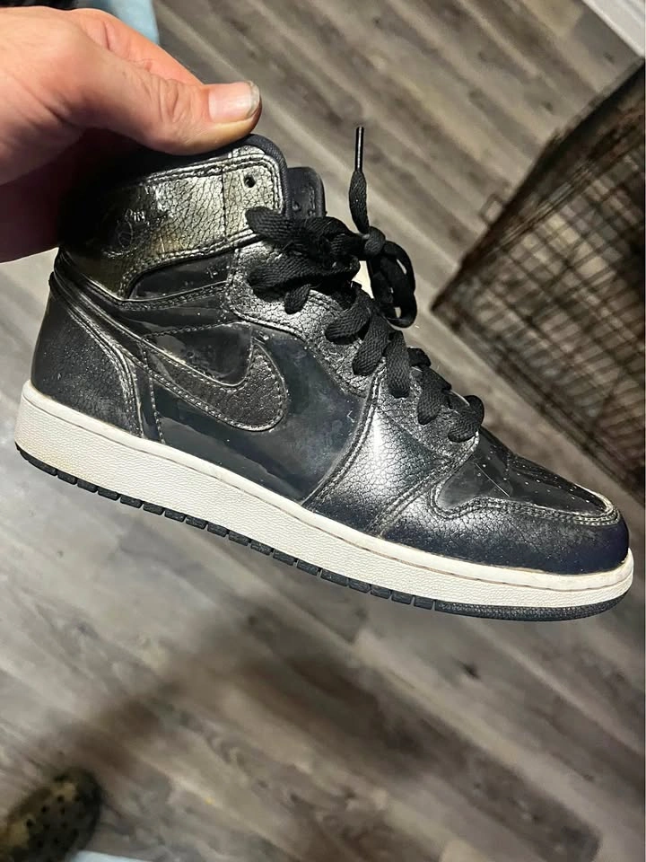 Jordan snake skin female shoes