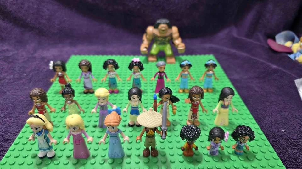 Lego disney characters