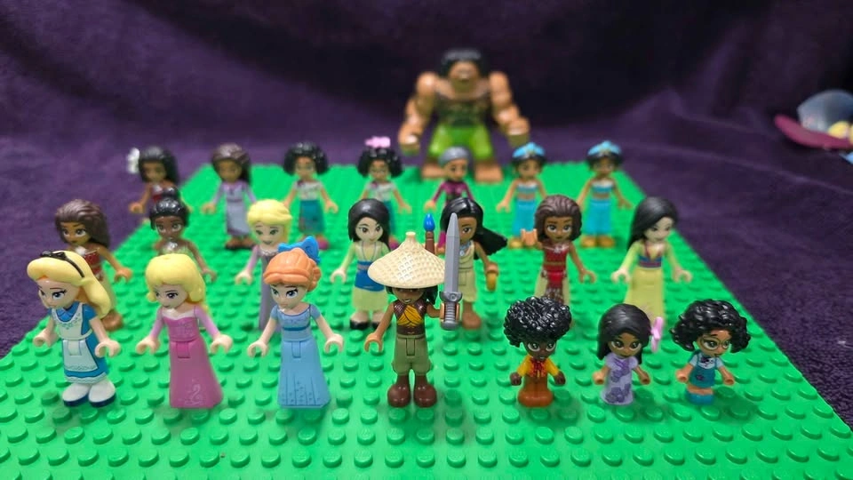 Lego disney characters - photo 2