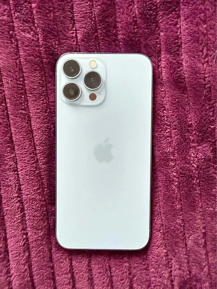 Apple iPhone 13 Pro Max Sierra Blue