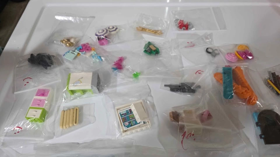 Lego specialty pieces - photo 5