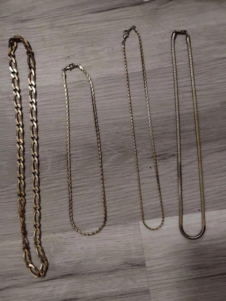 Vintage Selfix Travel Clock & Gold/Silver Chains - photo 4