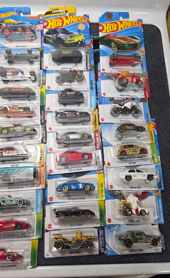 Hotwheels lot 1 - photo 2