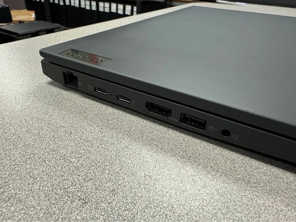 Lenovo ThinkPad T16 Gen 1 - photo 2