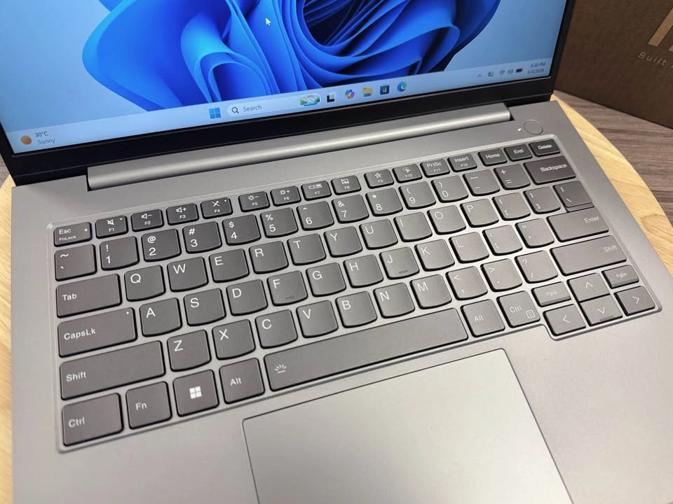 Lenovo ThinkBook 14 G6 - photo 2