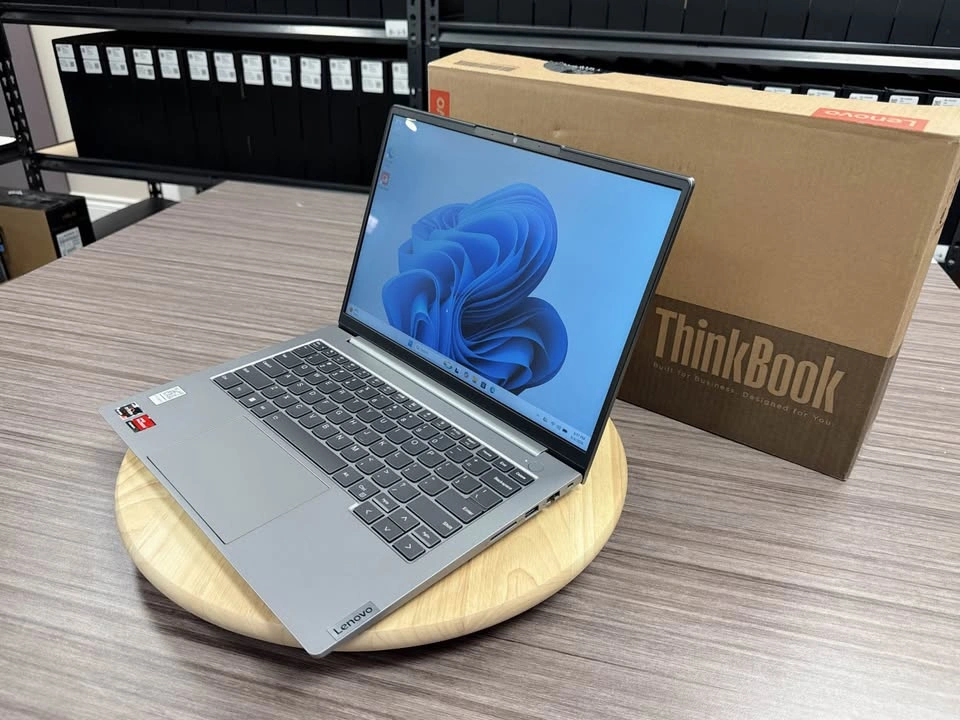 Lenovo ThinkBook 14 G6 - photo 3