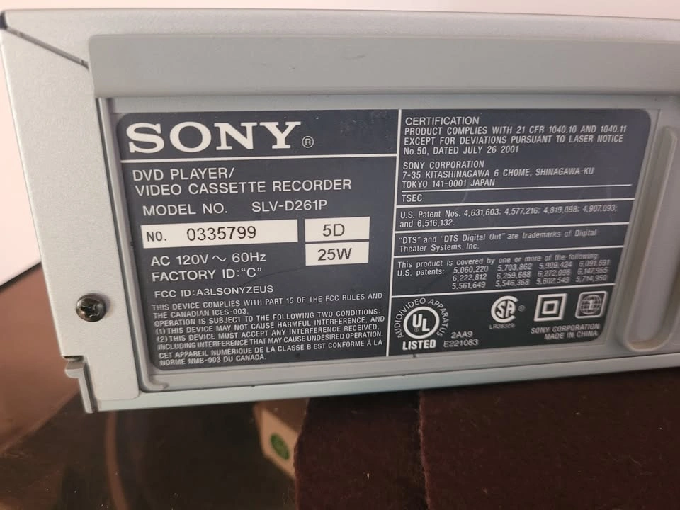 Sony SLV-D261P DVD/VHS Combo Player Hi-Fi Stereo Sound - photo 3