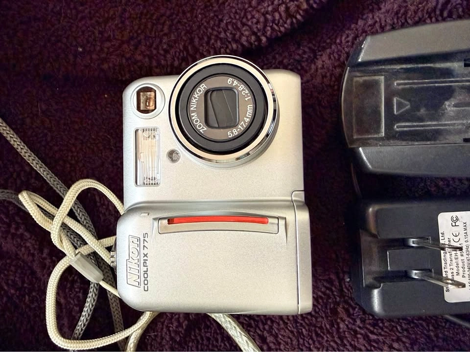 Nikon Coolpix 775 Digital Camera