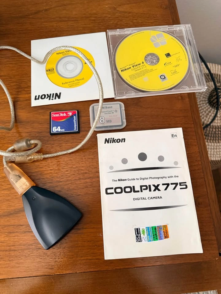 Nikon Coolpix 775 Digital Camera - photo 4