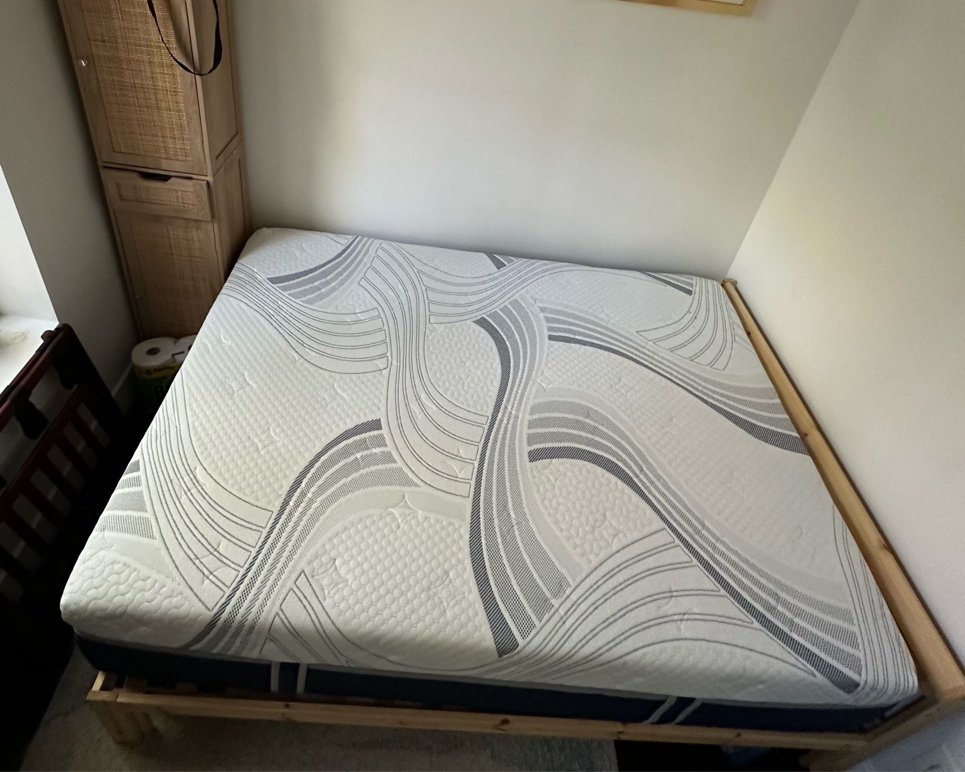 Full mattress and bed frame - photo 2