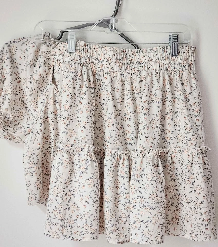 Matching 2-Piece Floral Skirt Crop Top Set - Size Medium