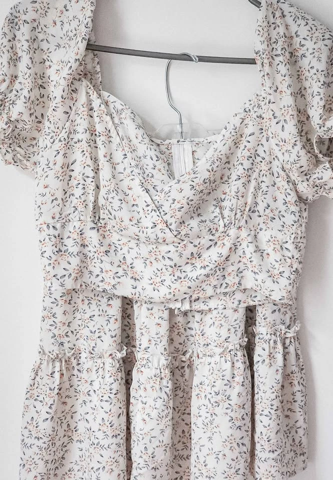 Matching 2-Piece Floral Skirt Crop Top Set - Size Medium - photo 4