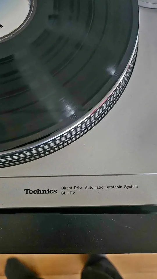 Technics SL-D2