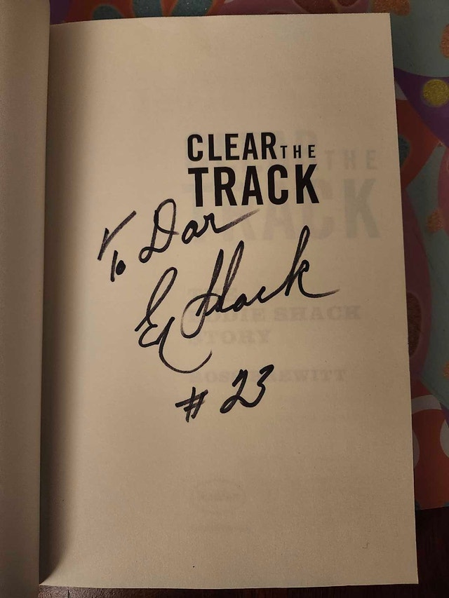 Eddie Shack Toronto Maple Leafs Autographed Novel - photo 2