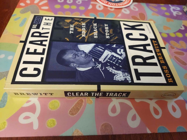 Eddie Shack Toronto Maple Leafs Autographed Novel - photo 3