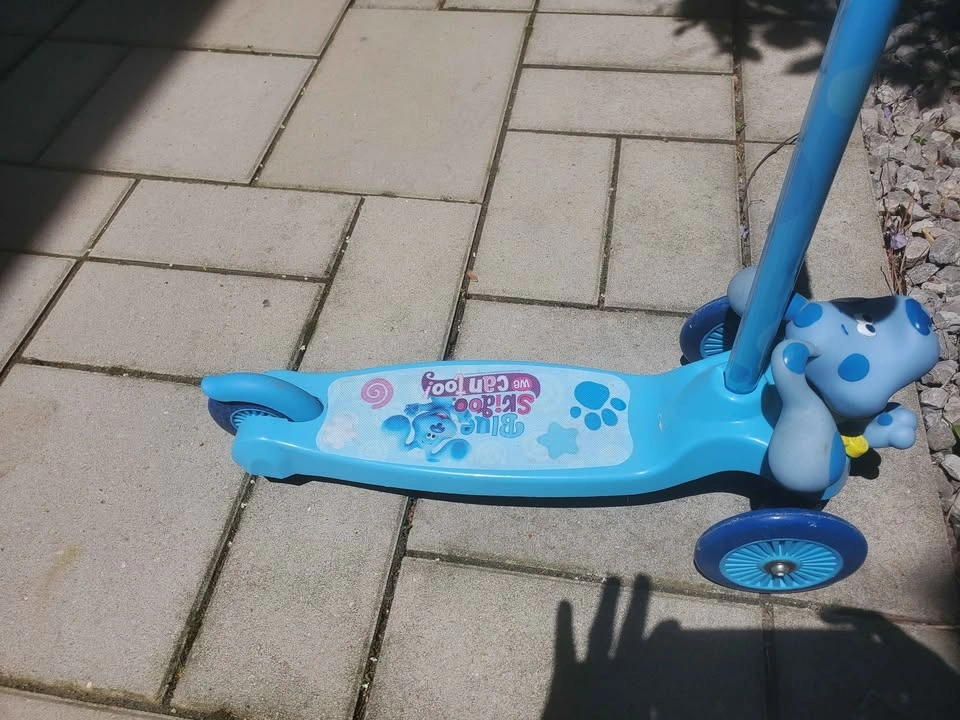 Blues Clues 3D Scooter with 3 Wheels Tilt and Turn - photo 2