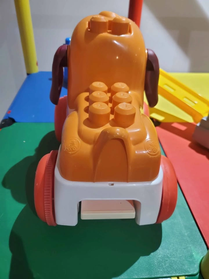 Mega Bloks Pull-Along Puppy and Build & Race Rig Set - photo 3